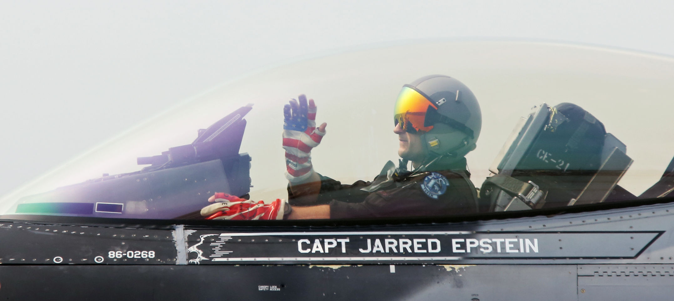 L13ArcticLightningAirshow